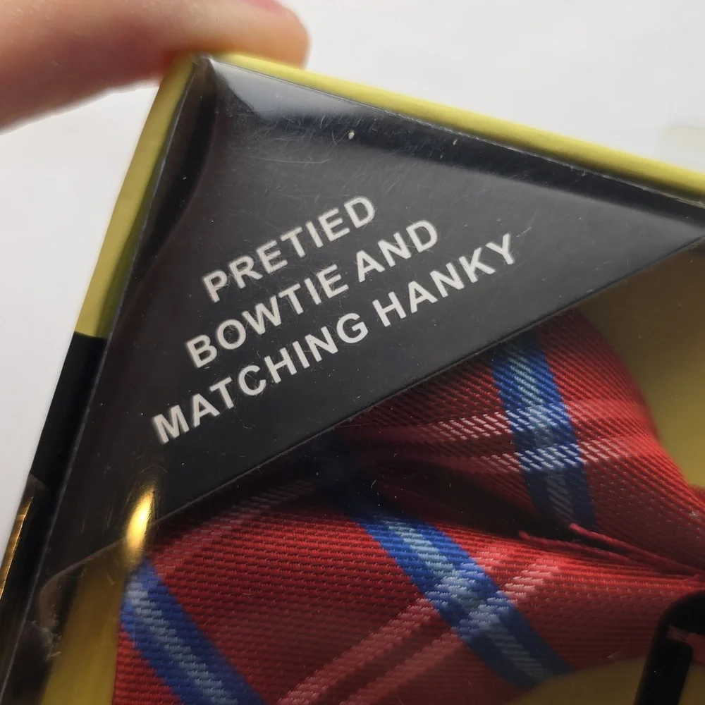 NEW‎ Umo Lorenzo 2 Boxed Sets Bowtie/Hanky Blk/White & Red/Blue Plaid